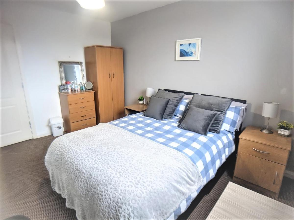 Large 3 Bedrooms In Liverpool City Centre, Free Parking Luaran gambar